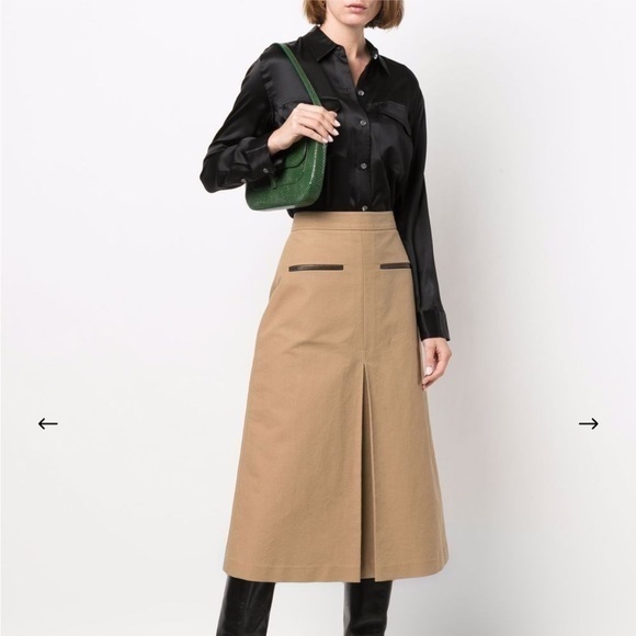 Equipment Tops - Equipment Signature Long Sleeve Button Down Size Medium